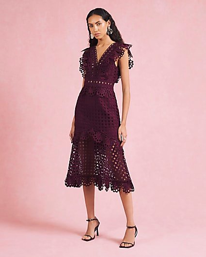 Red Sleeveless Broderie Midi Dress